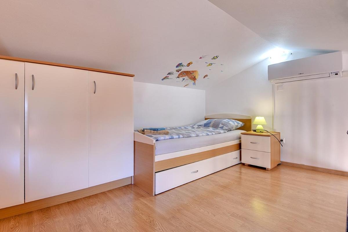 מדולין Apartment Stela מראה חיצוני תמונה